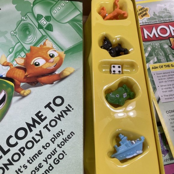 Board Game Monopoly Junior Ages 5+ 2-4 Players Fast Dealing Game Complete - Picture 4 of 12